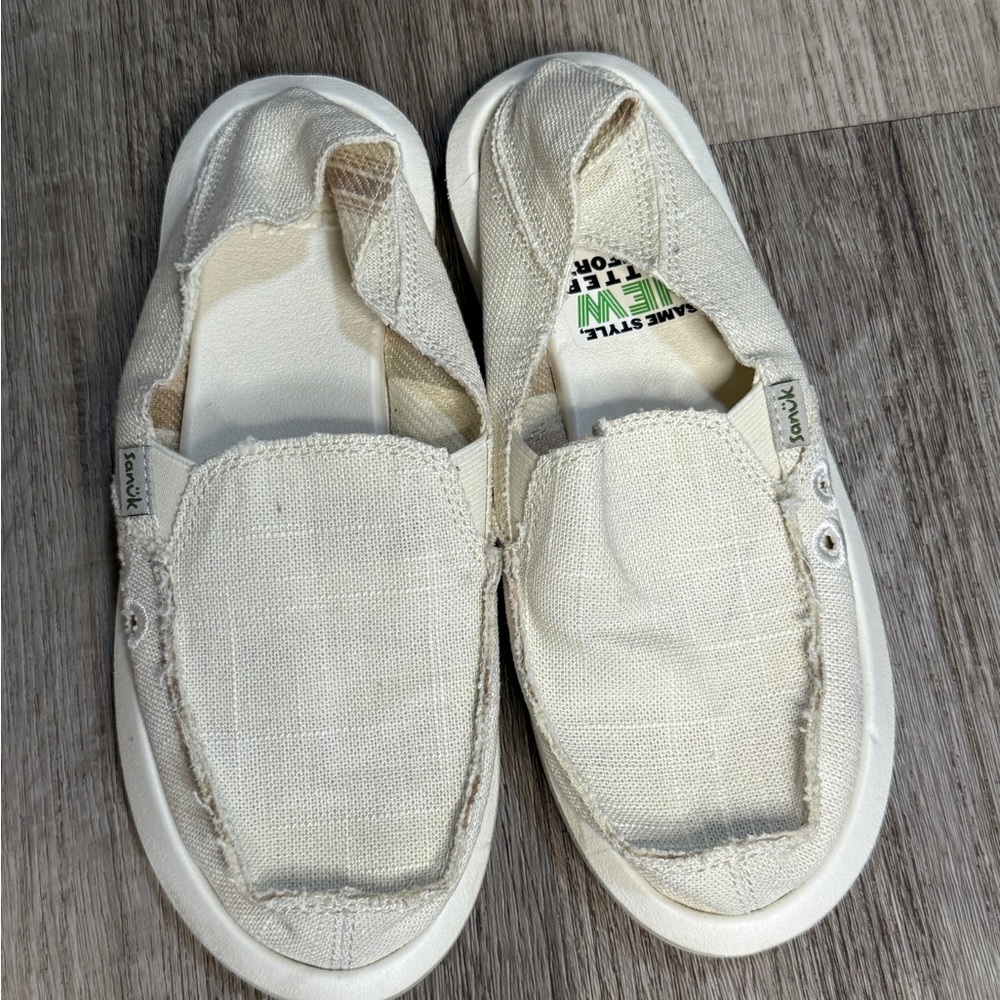 Sanuk Women's Cream Canvas Slip-On Sneakers